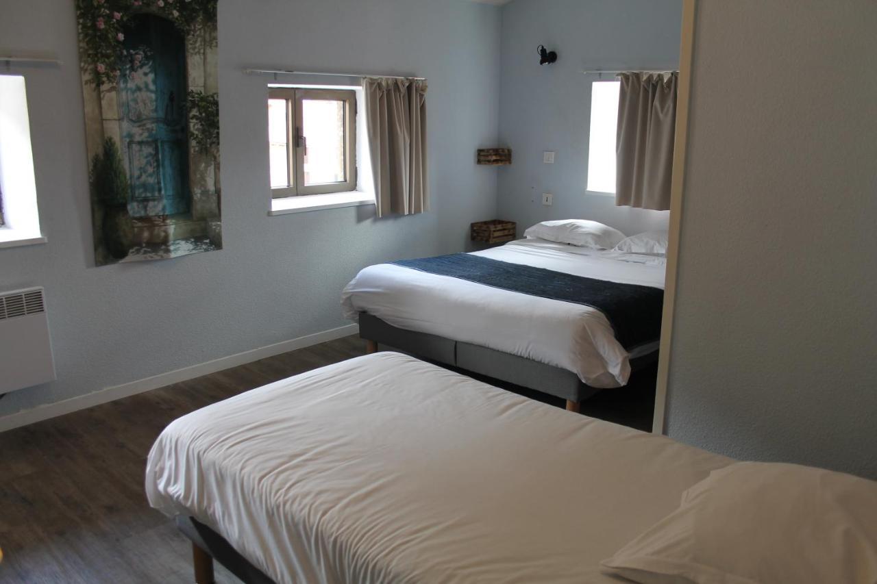 Hotel Restaurant Le Saint Clement Bagian luar foto